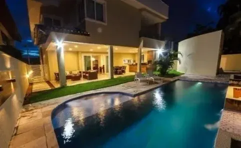 Casa de Condomínio com 5 Quartos à venda, 280m² no Candelária, Natal