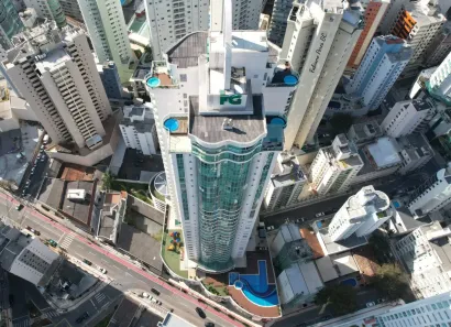 Apartamento com 3 Quartos à venda, 138m² no Centro, Balneário Camboriú