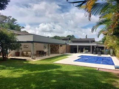 Casa de Condomínio com 4 Quartos para alugar, 351m² no Chácara dos Lagos, Carapicuíba