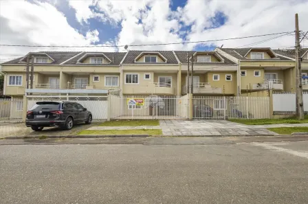 Sobrado com 3 Quartos à venda, 203m² no Novo Mundo, Curitiba