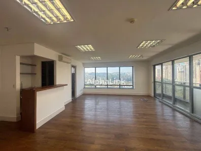 Sala Comercial para alugar, 50m² no Dezoito do Forte Empresarial/Alphaville., Barueri