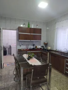 Sobrado com 3 Quartos à venda, 152m² no Jardim Aeroporto, Pouso Alegre