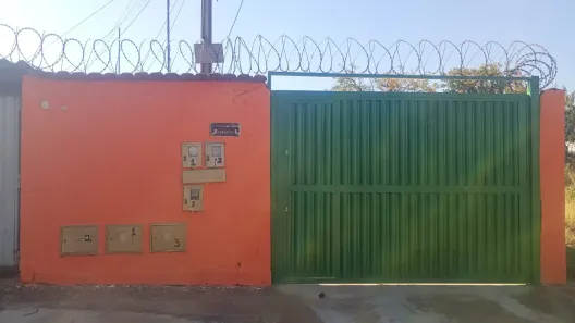 Casa com 3 Quartos para alugar, 100m² no Jardim Europa, Goiânia