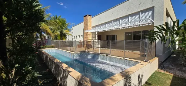 Casa com 4 Quartos para alugar, 400m² no Residencial Alphaville Flamboyant, Goiânia