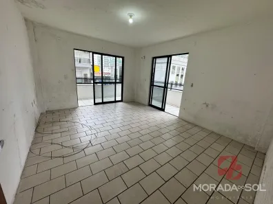 Apartamento com 3 Quartos para alugar, 90m² no Meia Praia, Itapema