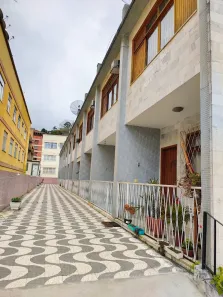Casa de Condomínio com 2 Quartos à venda, 94m² no Agriões, Teresópolis