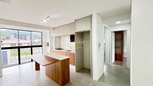 Apartamento com 2 Quartos para alugar, 66m² no Saguaçu, Joinville