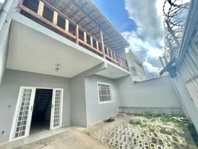 Casa com 5 Quartos à venda, 120m² no Santa Amélia, Belo Horizonte