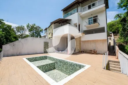 Apartamento com 4 Quartos à venda, 480m² no Itaipu, Niterói