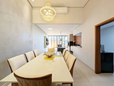 Casa com 3 Quartos à venda, 180m² no Esperança, Londrina
