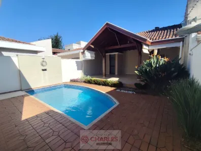 Casa com 3 Quartos para alugar, 178m² no Centro, Mogi Mirim