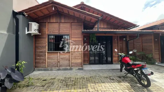 Casa de Condomínio com 2 Quartos para alugar, 55m² no Centro, Itajaí