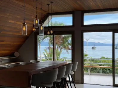 Casa com 8 Quartos à venda, 723m² no Cachoeira do Bom Jesus, Florianópolis