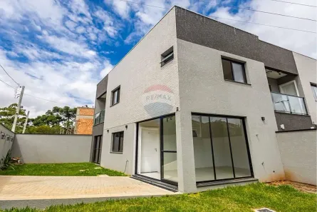 Sobrado com 3 Quartos à venda, 120m² no Barreirinha, Curitiba