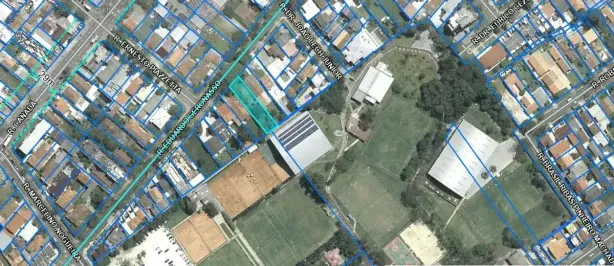 Lote/Terreno à venda, 630m² no Bacacheri, Curitiba