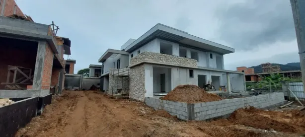 Casa com 4 Quartos à venda, 430m² no Rio Tavares, Florianópolis