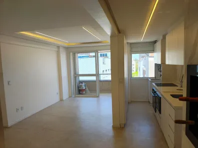 Apartamento com 3 Quartos à venda, 85m² no Passo da Areia, Porto Alegre