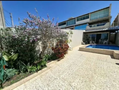 Casa com 5 Quartos à venda, 86m² no Centro, Araruama