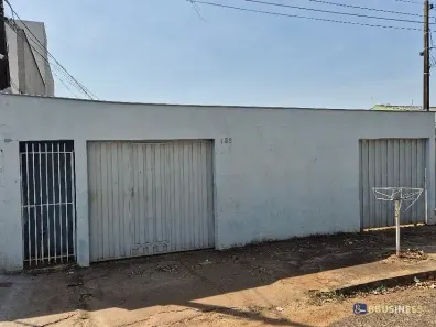 Casa com 3 Quartos à venda, 170m² no Jardim Everest, Londrina