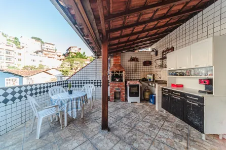 Casa com 5 Quartos à venda, 213m² no Granbery, Juiz de Fora