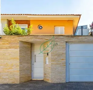 Sobrado com 4 Quartos à venda, 220m² no Jardim Paulistano, São Paulo