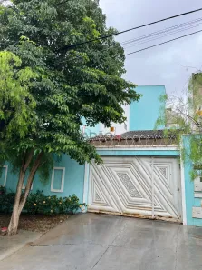 Casa com 3 Quartos à venda, 200m² no Jardim Atlântico, Goiânia