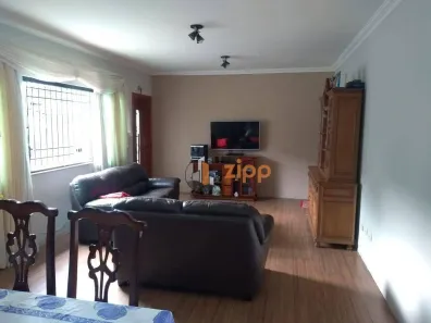 Casa com 3 Quartos à venda, 211m² no Vila Rosa, São Paulo