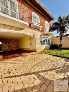 Casa com 3 Quartos para alugar, 250m² no Vila Salles, Atibaia