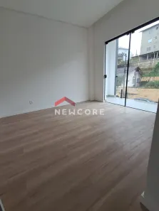 Sobrado com 3 Quartos à venda, 110m² no Bom Retiro, Joinville