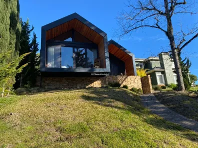 Casa com 3 Quartos à venda, 200m² no São José, Canela