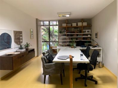 Sala Comercial para venda ou aluguel, 30m² no Independência, Porto Alegre