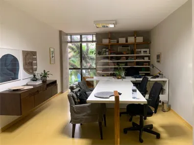 Sala Comercial para venda ou aluguel, 30m² no Independência, Porto Alegre