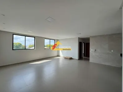 Apartamento com 3 Quartos para alugar, 600m² no São José, Divinópolis
