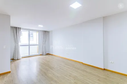 Apartamento com 2 Quartos para alugar, 81m² no Seminário, Curitiba
