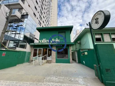 Sobrado com 4 Quartos para alugar, 324m² no Aparecida, Santos