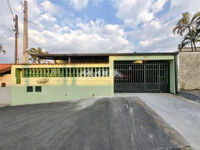 Sobrado com 3 Quartos para alugar, 125m² no Chácaras Alpina, Valinhos