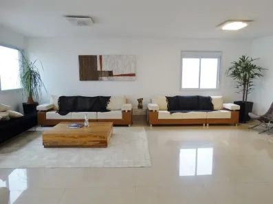 Apartamento com 3 Quartos para alugar, 198m² no Cidade Monções, São Paulo