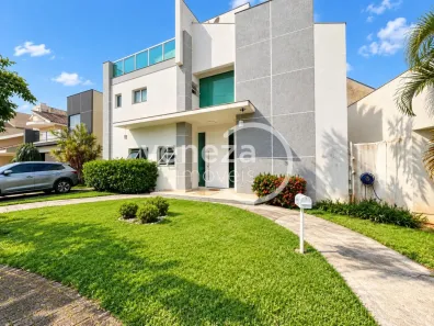 Casa com 3 Quartos para alugar, 220m² no Operária, Londrina