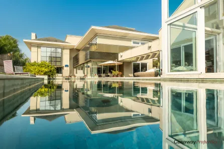Casa com 5 Quartos à venda, 1524m² no Santo Inácio, Curitiba