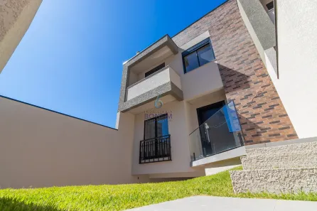 Sobrado com 3 Quartos à venda, 150m² no Novo Mundo, Curitiba