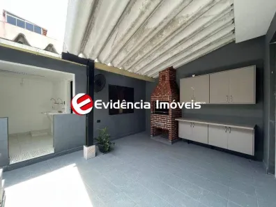 Casa com 2 Quartos à venda, 151m² no Vila Gilda, Santo André