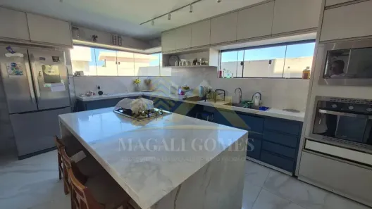 Casa de Condomínio com 4 Quartos para alugar, 350m² no Manguinhos, Serra