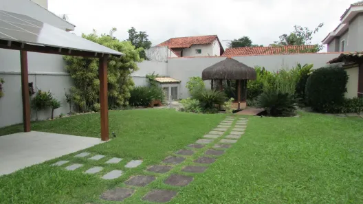 Casa de Condomínio com 4 Quartos à venda, 425m² no Itaipu, Niterói