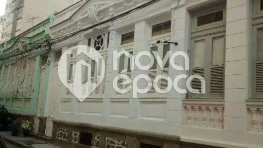 Casa com 5 Quartos à venda, 240m² no Catete, Rio de Janeiro