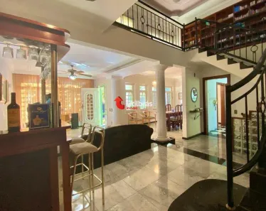 Casa com 5 Quartos à venda, 352m² no Padre Eustáquio, Belo Horizonte