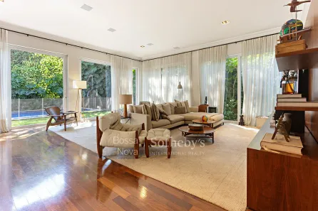 Casa com 3 Quartos para alugar, 465m² no Jardim América, São Paulo