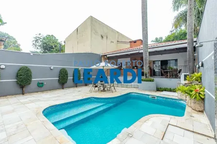 Sobrado com 4 Quartos à venda, 380m² no Santo Amaro, São Paulo