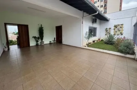 Casa com 3 Quartos à venda, 221m² no Jardim Petrópolis, Jundiaí