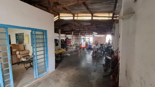 Imóvel Comercial à venda, 200m² no Prolongamento Jardim Lima, Franca