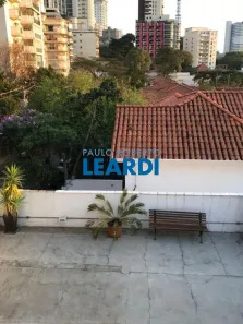 Casa com 6 Quartos para alugar, 700m² no Higienópolis, São Paulo
